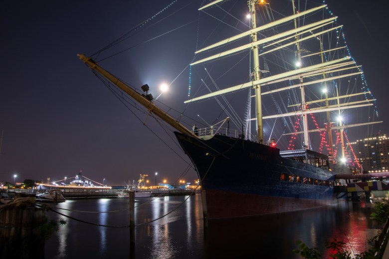 Moshulu Restaurant, SSHP, Penn's landing, Philadelphia, Philly