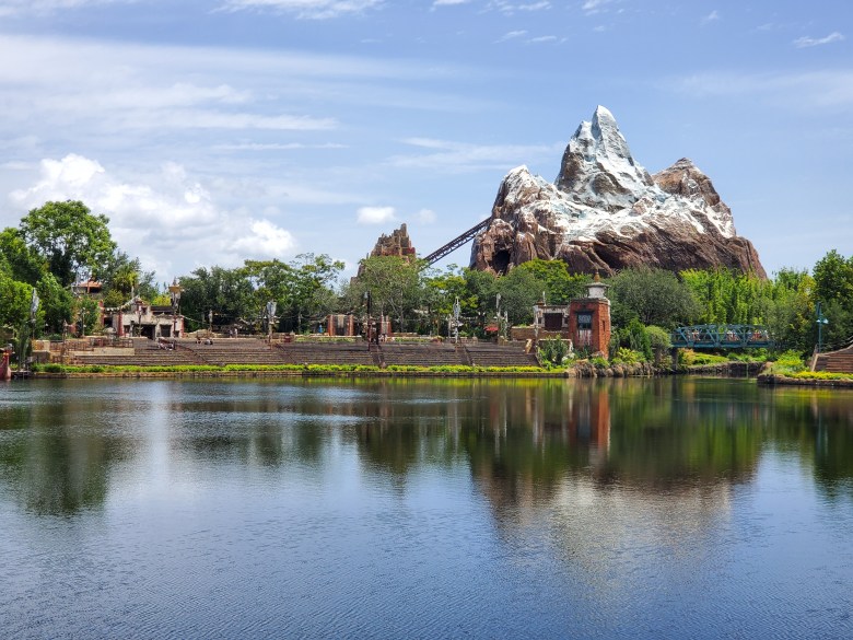 Animal Kingdom, Disney Dining Plan, DDP, WDW, Walt Disney World, quick service, food, restaurants, theme park, everest, roller coaster, thrill ride