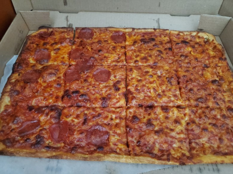 Jioio's Pizza, cheesy, hot,  