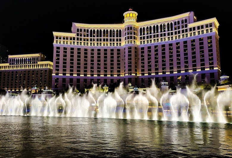 Fountain show at the Bellagio