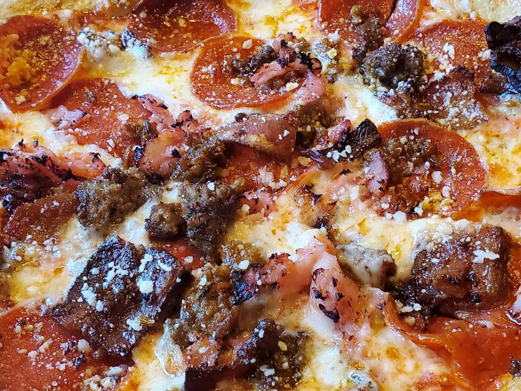 pizza, cheese, ham, meat lovers, Mellow Mushroom, Gatlinburg, Tennessee, 