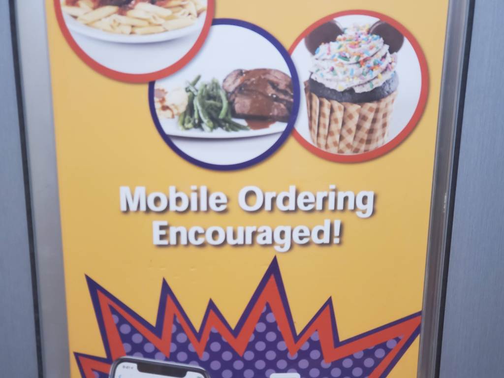 Walt Disney World Mobile Ordering Encouraged