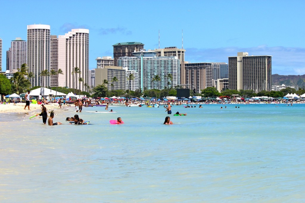 Waikiki Beach, Hawaii, hotels, ocean, pacific, vibrant blue waters,