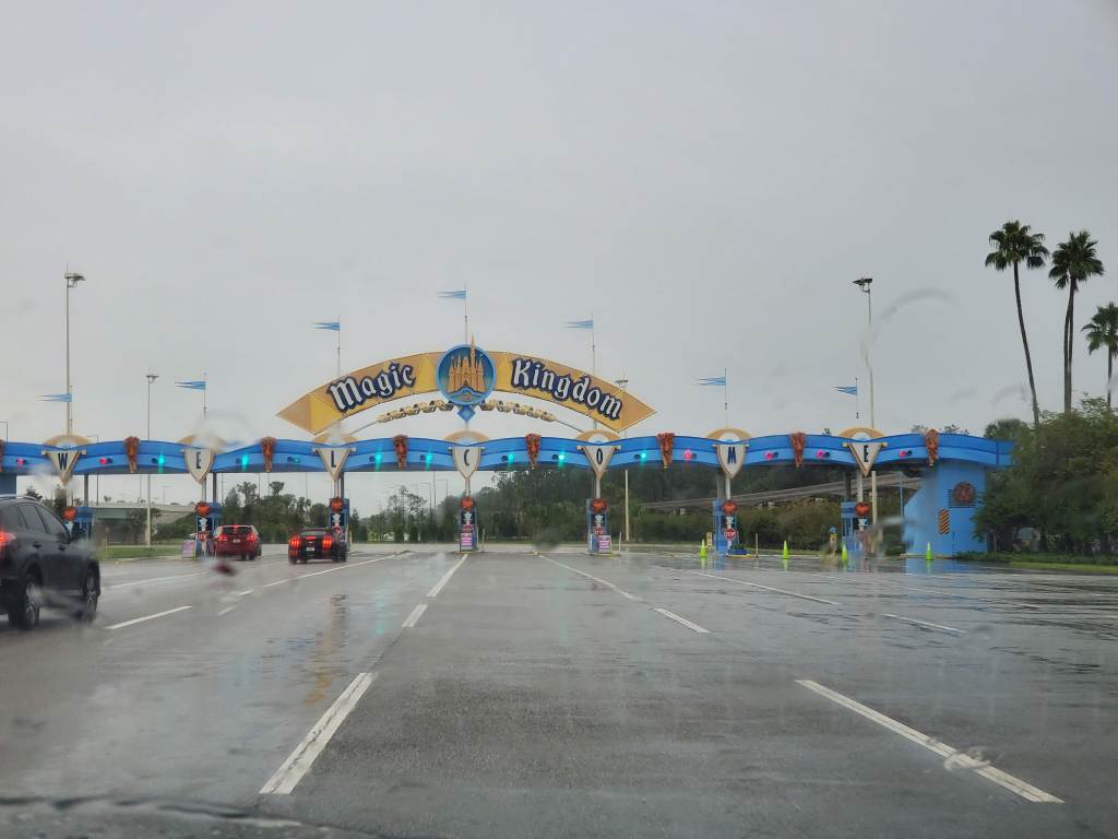 Magic Kingdom Parking, Orlando Florida, WDW, Disney parking fees, Theme park, central Florida