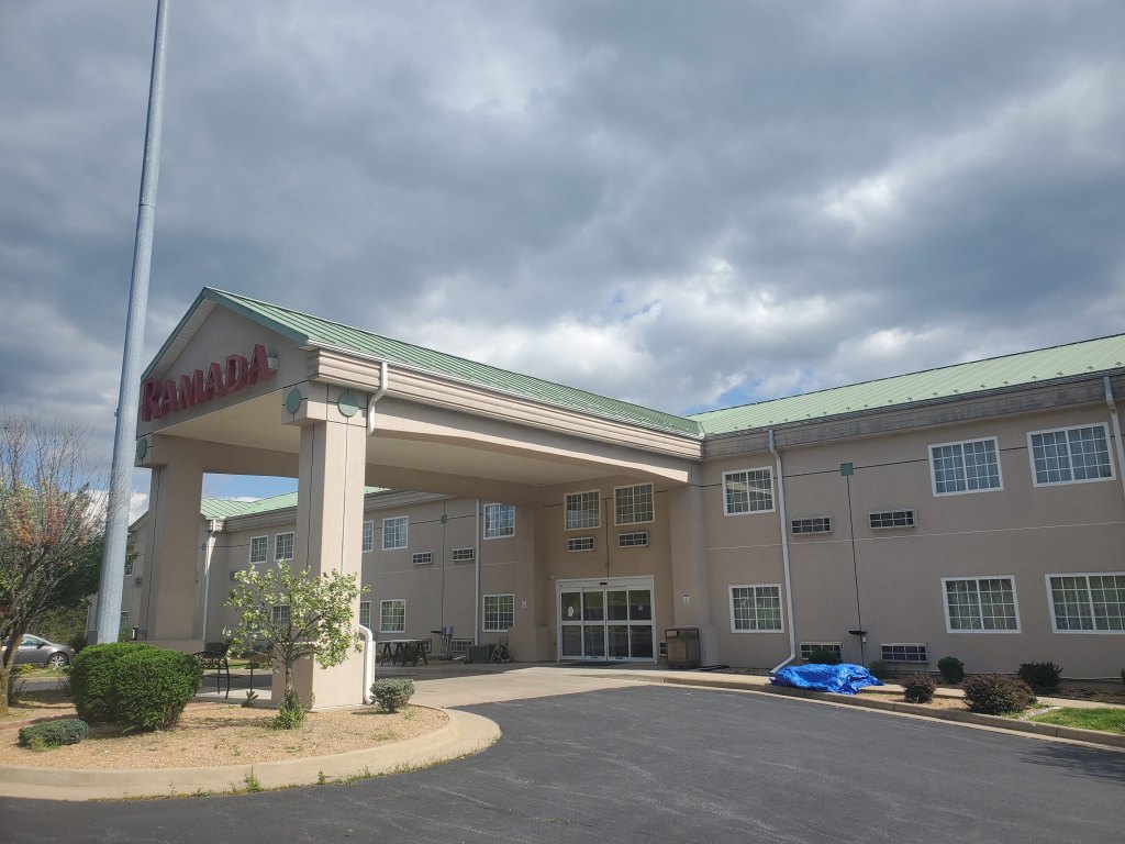 Ramada Inn, Wyndham Hotels, Strasburg, Virginia, Hotel, Budget Hotel, 