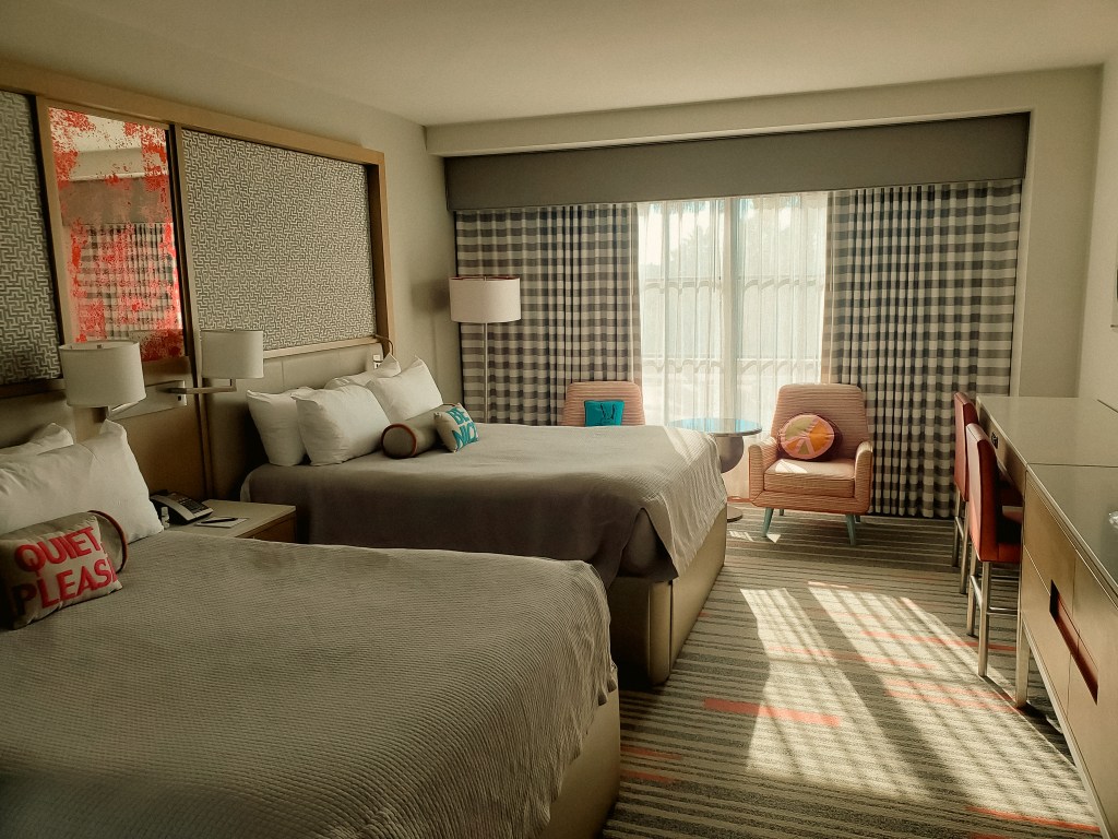 Universal Orlando Resort, Hard Rock Hotel Orlando, Standard Room, Hotel room, Resort room, 