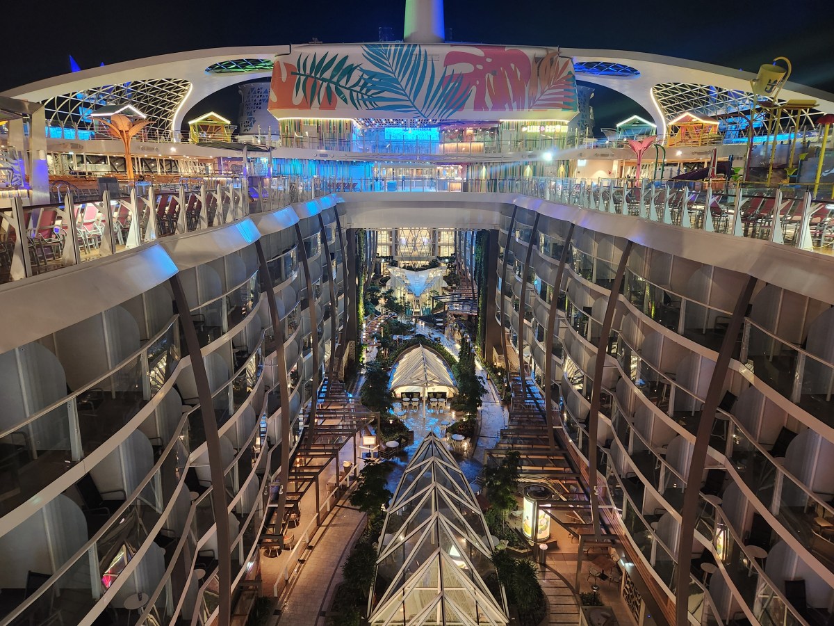 Royal Caribbean Oasis Class Ship Dining&nbsp;Options